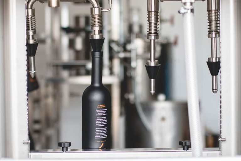 How is gin made? The science of a good gin. - Juno Gin